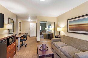 Best Western Plus Cottontree Inn