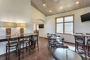 Best Western Plus Cottontree Inn