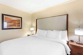 Best Western Plus Cottontree Inn