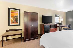 Best Western Plus Cottontree Inn