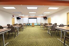 Howard Johnson by Wyndham Evansville East