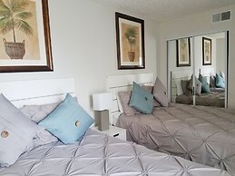 Parc Corniche Condominium Suite Hotel