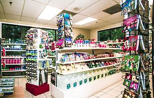 Parc Corniche Condominium Suite Hotel