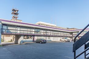 Knights Inn North Bay