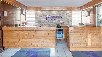 Knights Inn North Bay