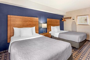 Quality Suites Whitby