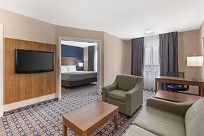 Quality Suites Whitby