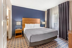 Quality Suites Whitby