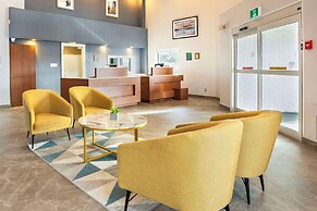 Quality Suites Whitby