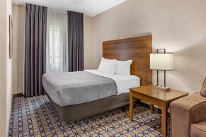 Quality Suites Whitby