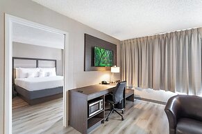 Harborside Hotel