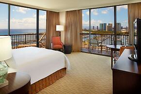 Hilton Hawaiian Village Waikiki Beach Resort