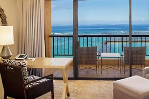 Hilton Hawaiian Village Waikiki Beach Resort