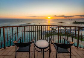 Hilton Hawaiian Village Waikiki Beach Resort