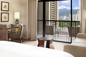 Hilton Hawaiian Village Waikiki Beach Resort