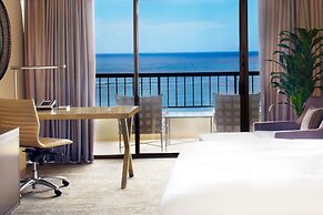Hilton Hawaiian Village Waikiki Beach Resort