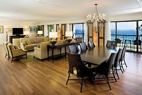 Hilton Hawaiian Village Waikiki Beach Resort