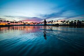 Hilton Hawaiian Village Waikiki Beach Resort