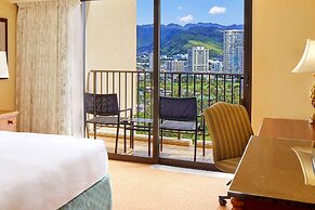Hilton Hawaiian Village Waikiki Beach Resort
