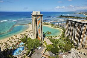 Hilton Hawaiian Village Waikiki Beach Resort