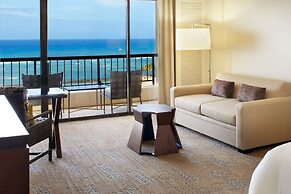 Hilton Hawaiian Village Waikiki Beach Resort