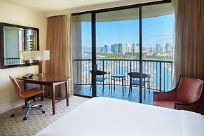 Hilton Hawaiian Village Waikiki Beach Resort