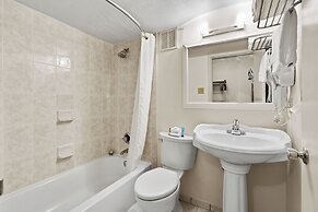 Executive Inn - Fort Lee