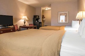 Quality Inn Pittsburgh Airport