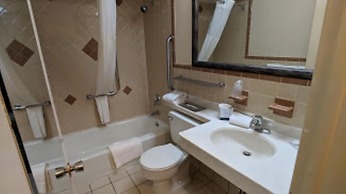 Quality Inn Pittsburgh Airport