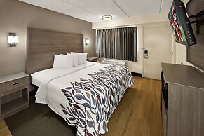 Red Roof Inn Chapel Hill - UNC