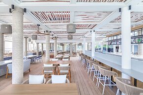 Sheraton Fiji Golf & Beach Resort