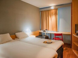 ibis Colmar Est