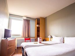 ibis Colmar Est