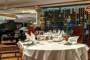 Listel Whistler, a Coast Hotel