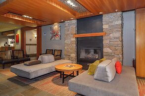 Listel Whistler, a Coast Hotel