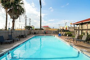 La Quinta Inn by Wyndham Corpus Christi North