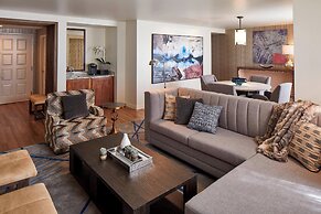 Renaissance Dallas Hotel