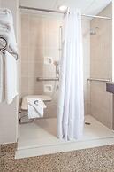 DoubleTree by Hilton Boston - Milford