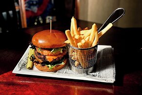 DoubleTree by Hilton Boston - Milford