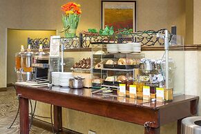 DoubleTree by Hilton Boston - Milford