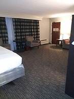 DoubleTree by Hilton Detroit - Dearborn