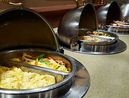 DoubleTree by Hilton Detroit - Dearborn