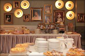 Hotel Savoia & Jolanda