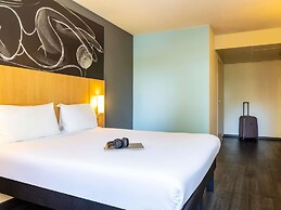 Ibis Paris Meudon Velizy