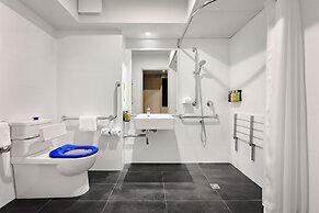 Holiday Inn Perth City Centre by IHG