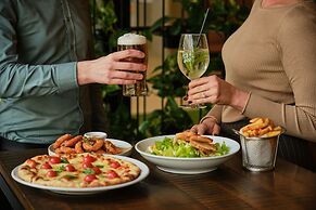 Holiday Inn Perth City Centre by IHG
