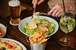 Holiday Inn Perth City Centre by IHG