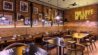 Holiday Inn Perth City Centre by IHG