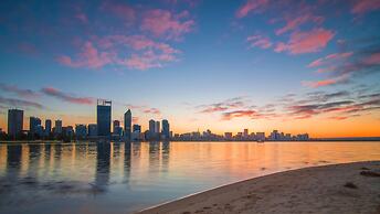 Holiday Inn Perth City Centre by IHG