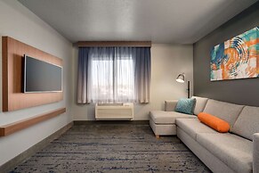 La Quinta Inn & Suites by Wyndham Springfield